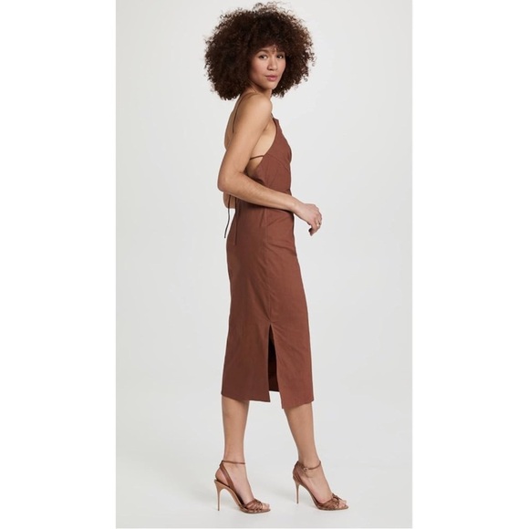 ASTR the label Armona Ruched midi Dress - Picture 2 of 12